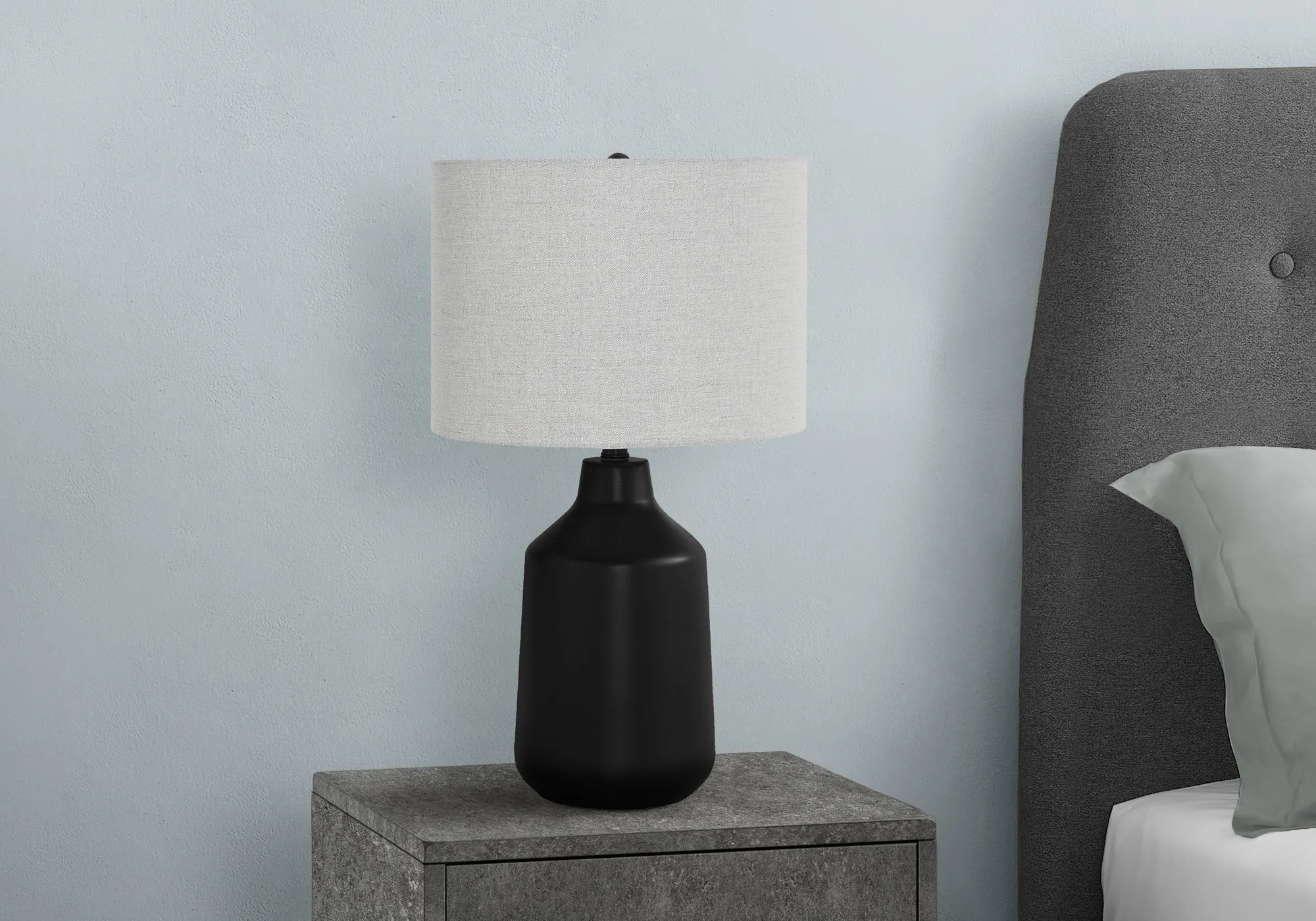 ContempoGlow: Black Concrete Table Lamp - Illuminate Your Space with Style! 24"H