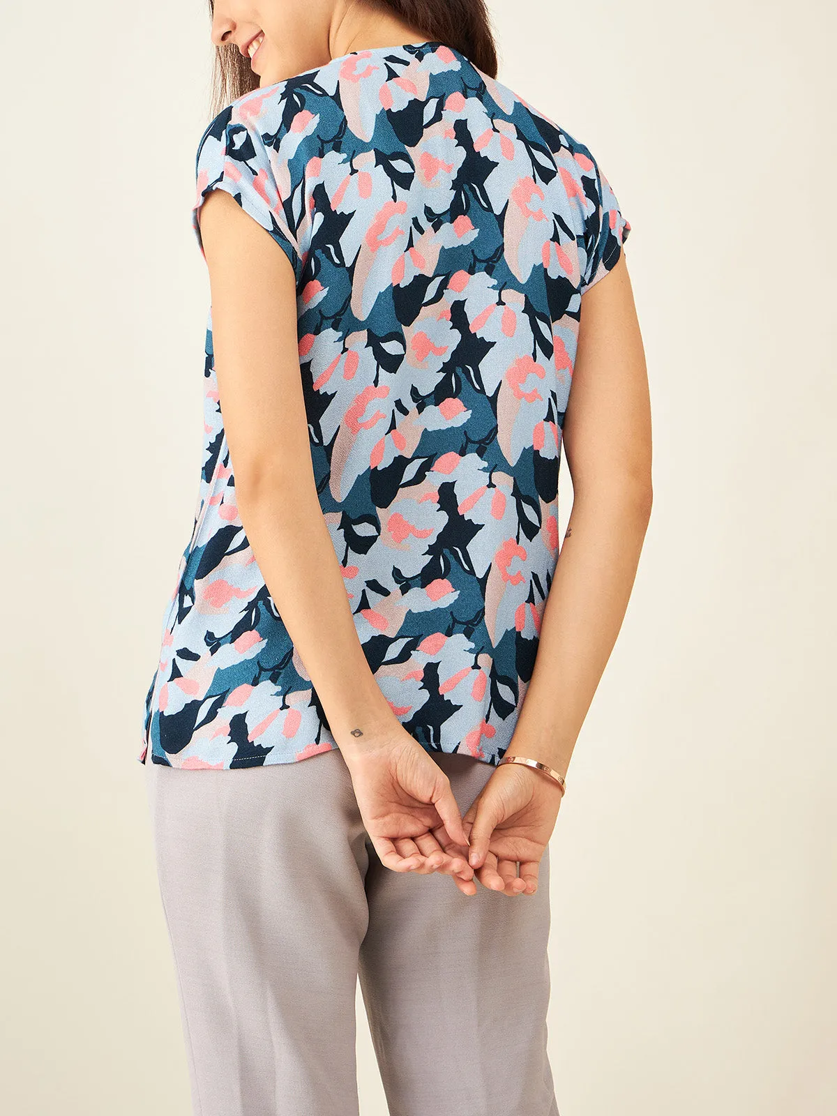 Fitted Floral Print Top With Short Sleeves Blue
