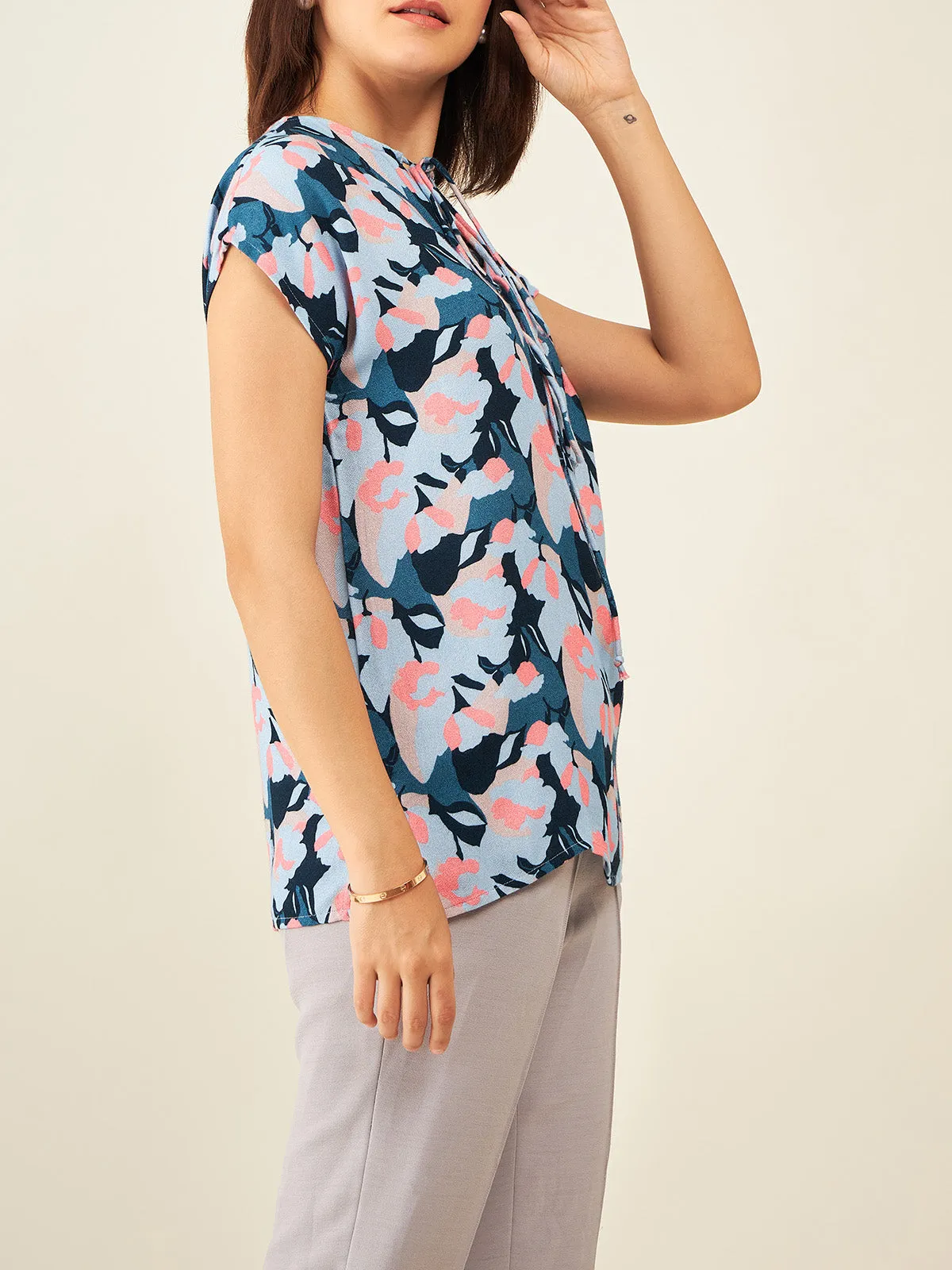 Fitted Floral Print Top With Short Sleeves Blue